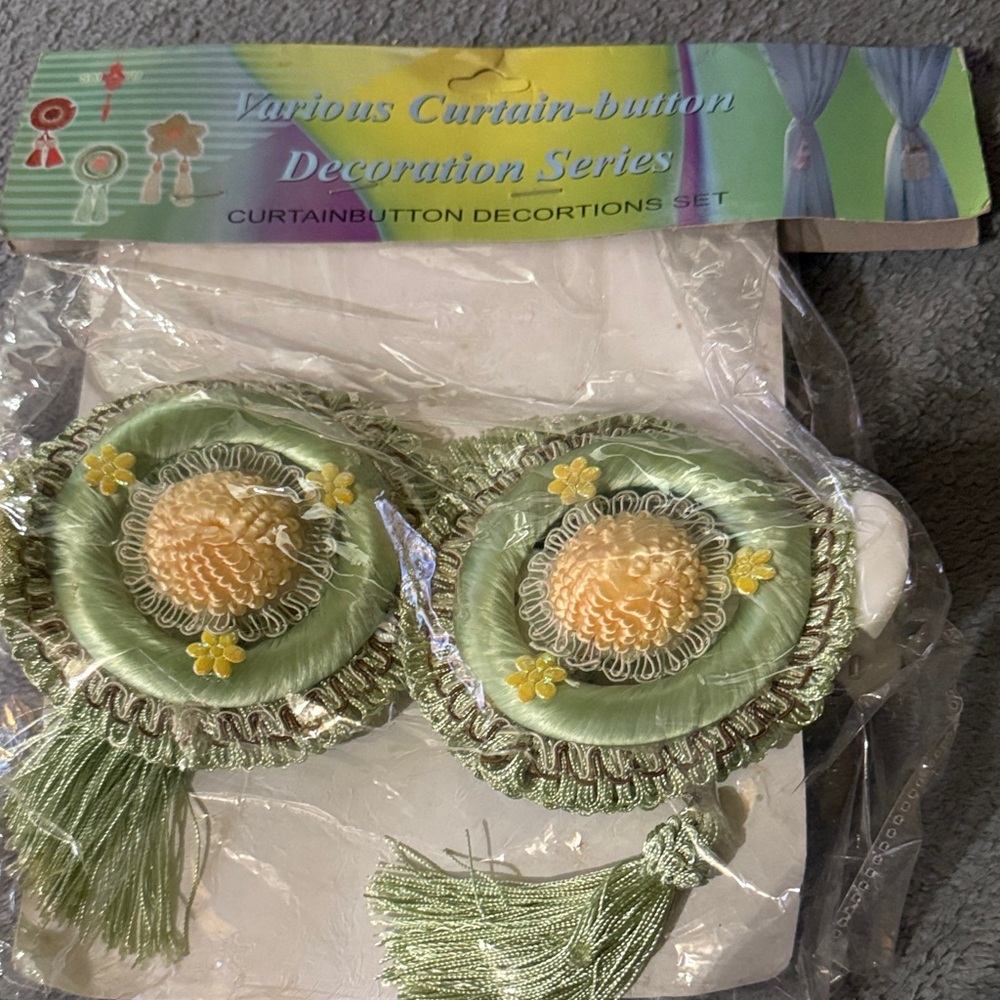 Vintage Green and Yellow Curtain Button Clips